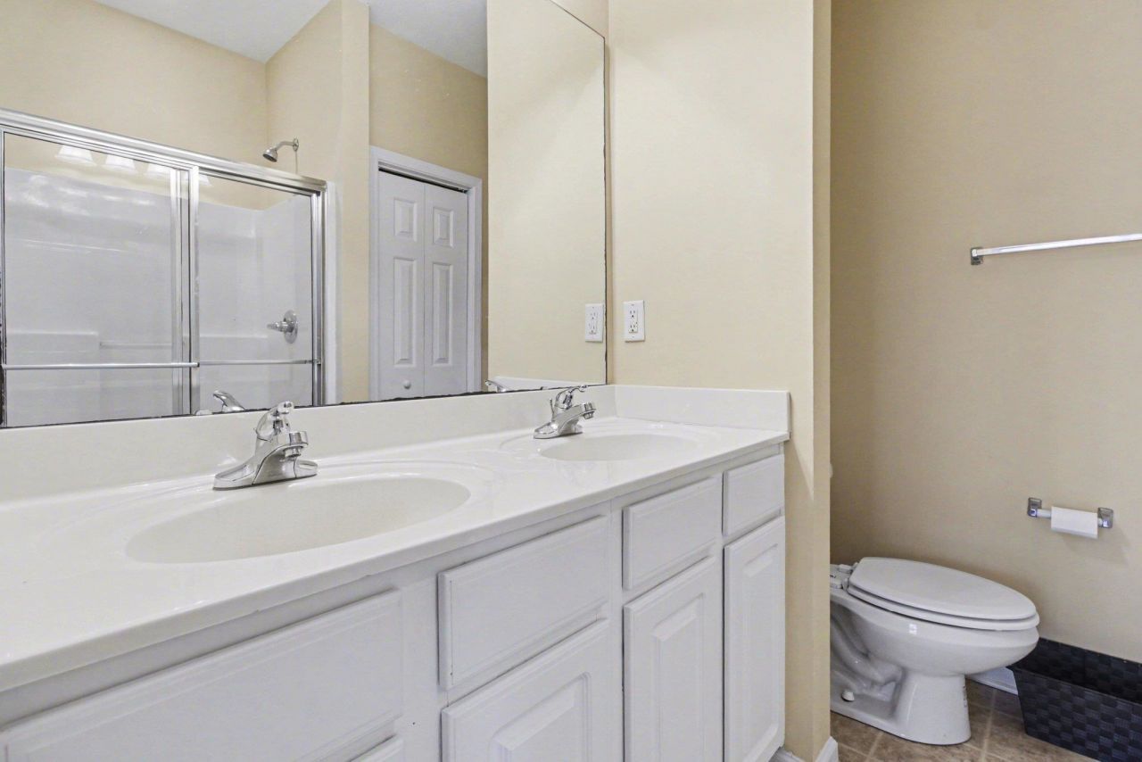 4104 Pinehurst Circle Photo 15