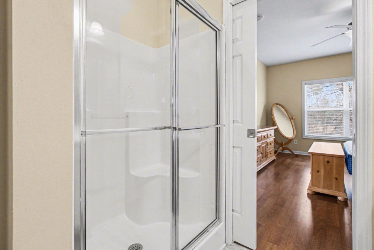 4104 Pinehurst Circle Photo 16