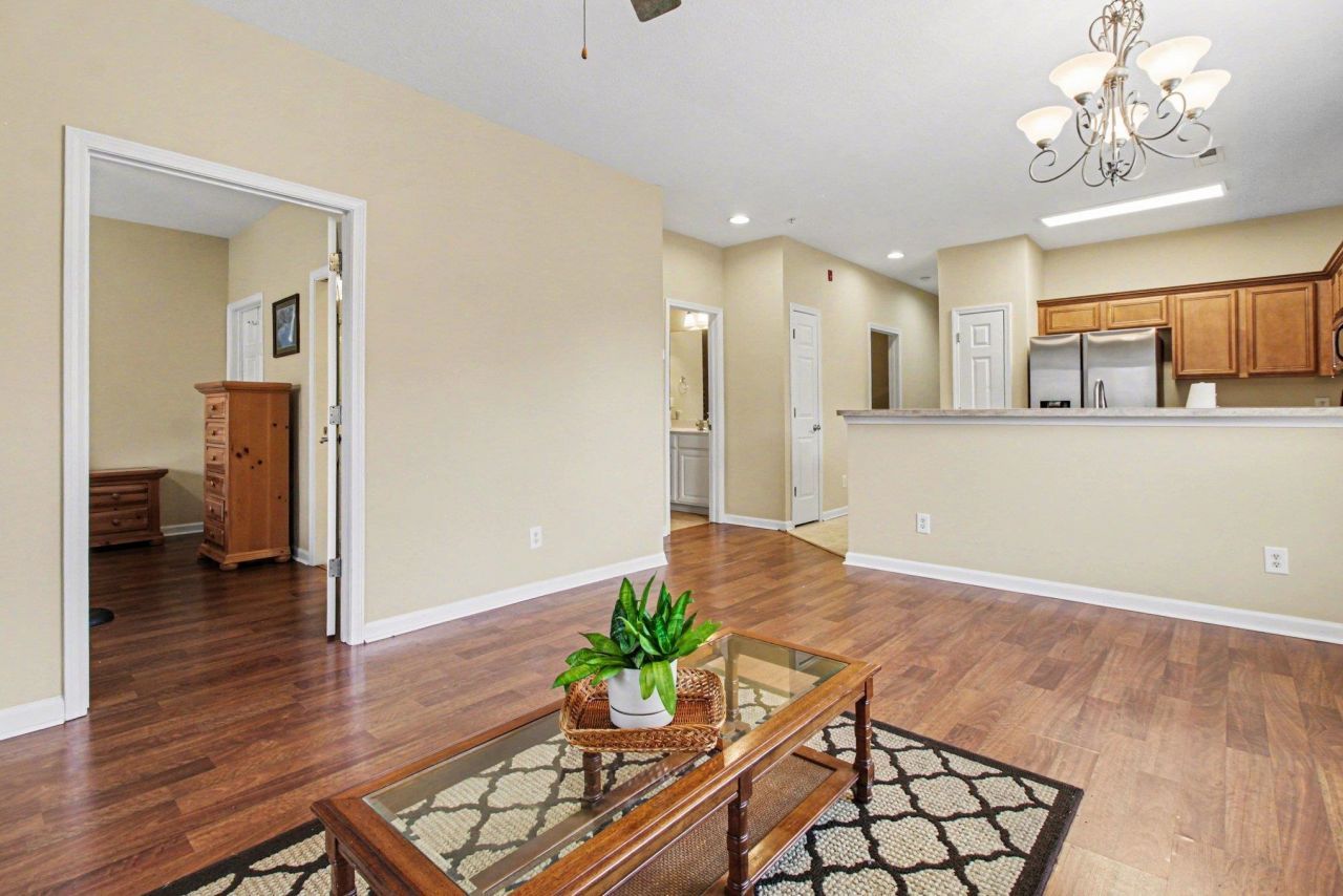 4104 Pinehurst Circle Photo 5