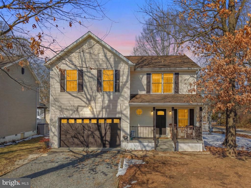 11 1st Street, Colonial Beach, VA 22443 Main Photo