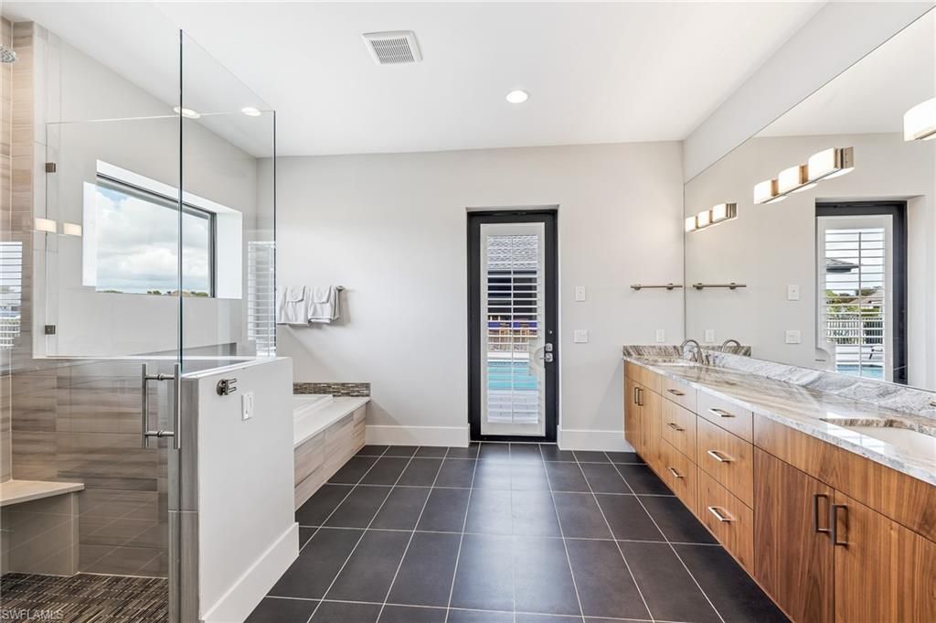 16351 Shenandoah Cir, Fort Myers, FL 33908 Photo