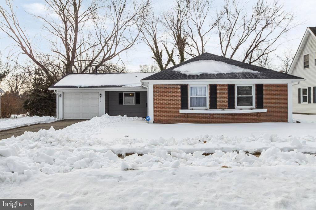 534 Charleston Road, Willingboro, NJ 08046 Main Photo