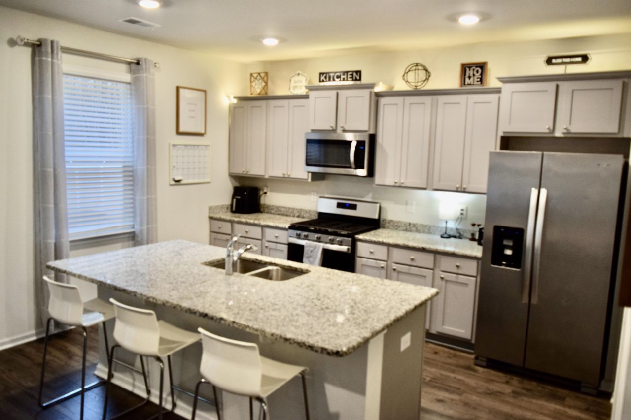 372 Emery Oak Dr. Photo 10