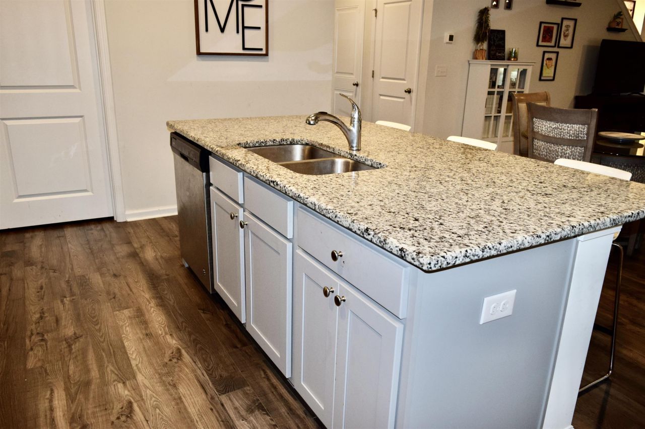 372 Emery Oak Dr. Photo 12