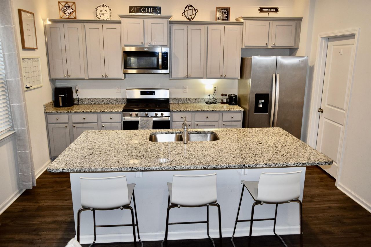 372 Emery Oak Dr. Photo 8