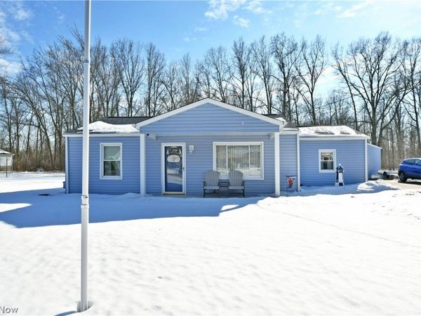 1875 Lucretia Drive, Girard, OH 44420