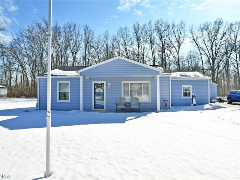 1875 Lucretia Drive, Girard, OH 44420 Photo 1