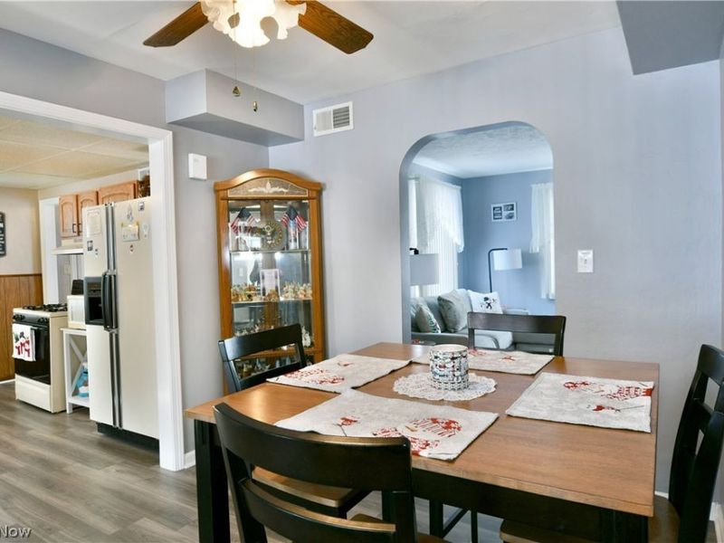 1875 Lucretia Drive, Girard, OH 44420 Photo 12