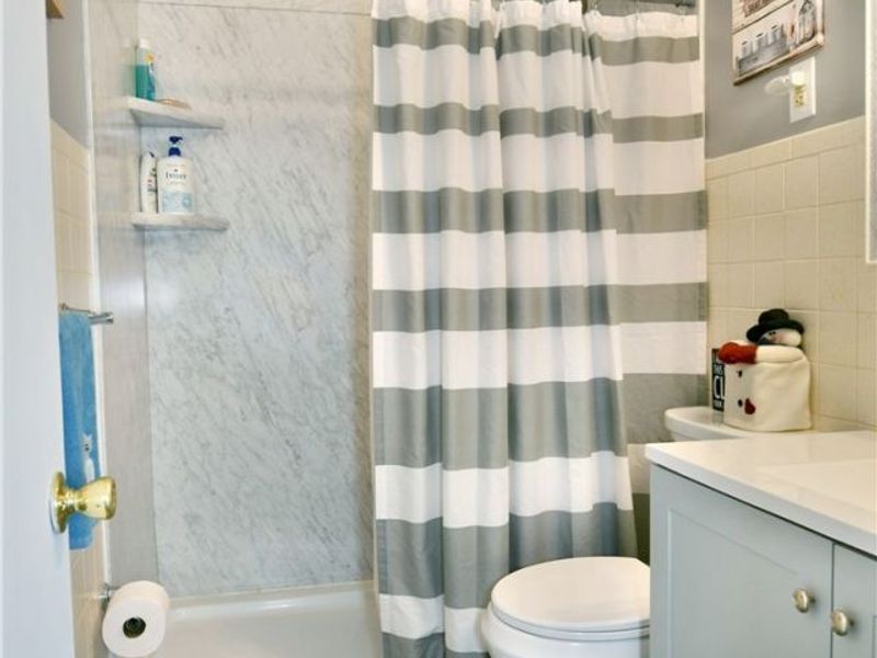 1875 Lucretia Drive, Girard, OH 44420 Photo 26