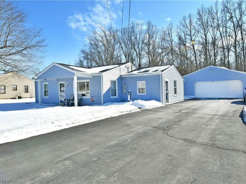 1875 Lucretia Drive, Girard, OH 44420 Photo 3