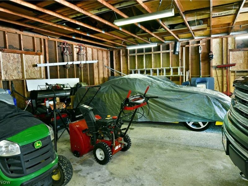 1875 Lucretia Drive, Girard, OH 44420 Photo 45