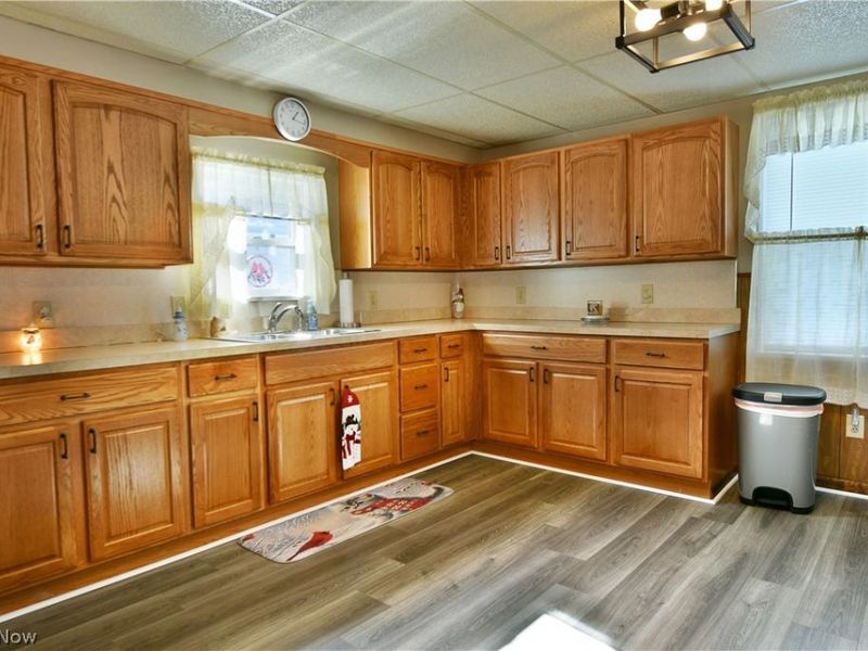 1875 Lucretia Drive, Girard, OH 44420 Photo 6