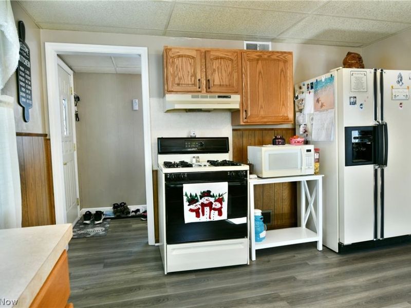 1875 Lucretia Drive, Girard, OH 44420 Photo 9