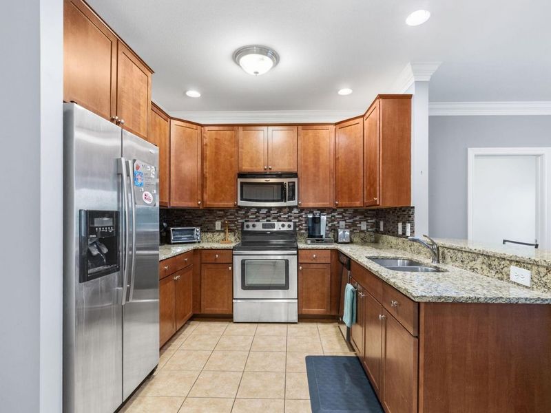 925 Ingleside Avenue, Unit 213, Columbus, OH 43215 Photo 2