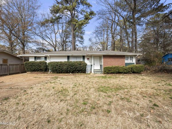 920 Woody Drive, Jackson, MS 39212