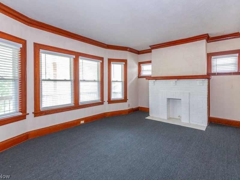 917 Helmsdale Road, Cleveland Heights, OH 44112 Photo 4