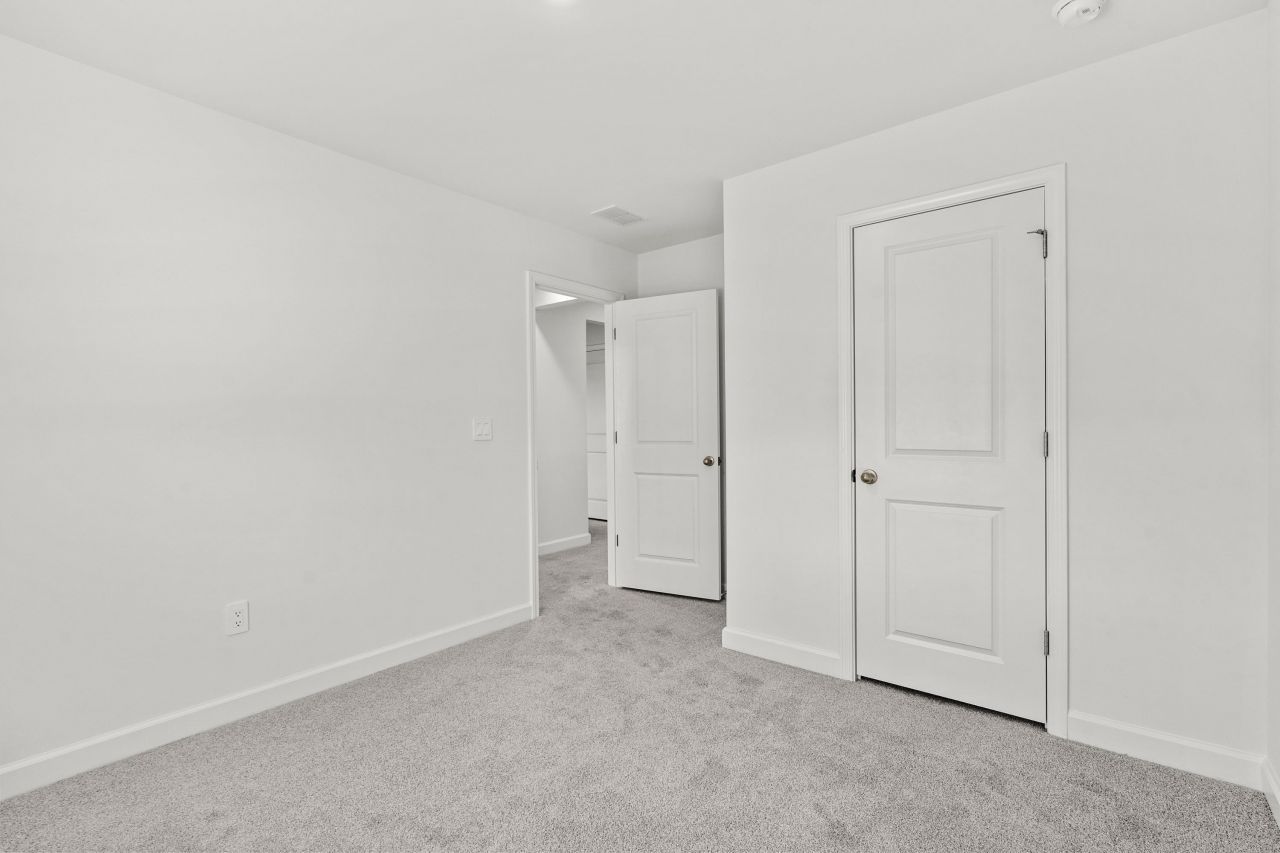 8239 Essence Dr. Photo 21