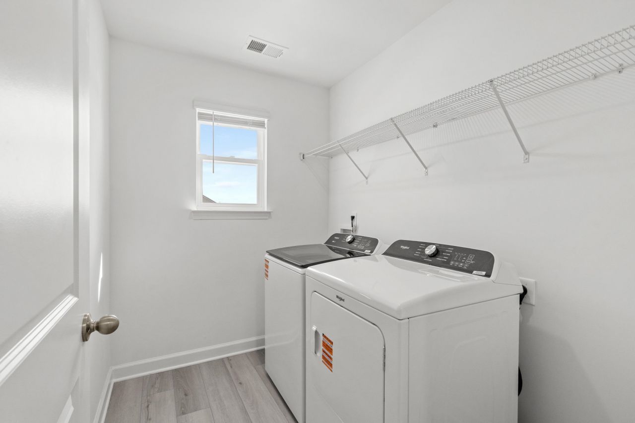 8239 Essence Dr. Photo 25