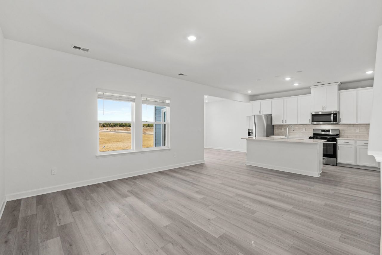 8239 Essence Dr. Photo 29