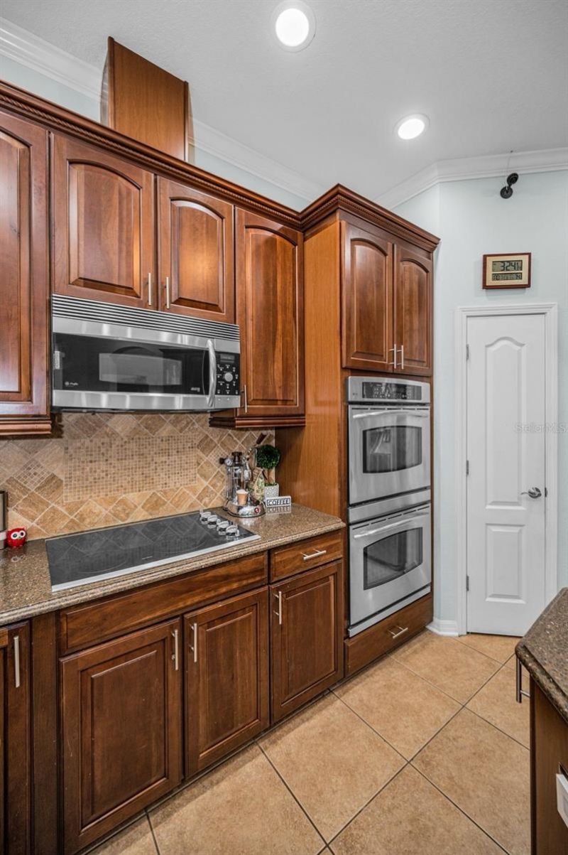 9144 Topneck Street, New Port Richey, FL 34654 Photo