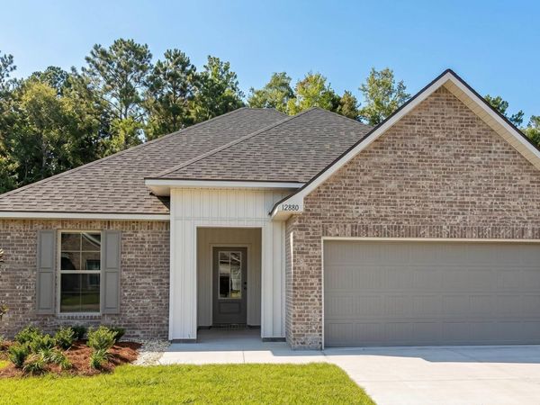 12880 Siberian Dr, Walker, LA 70785