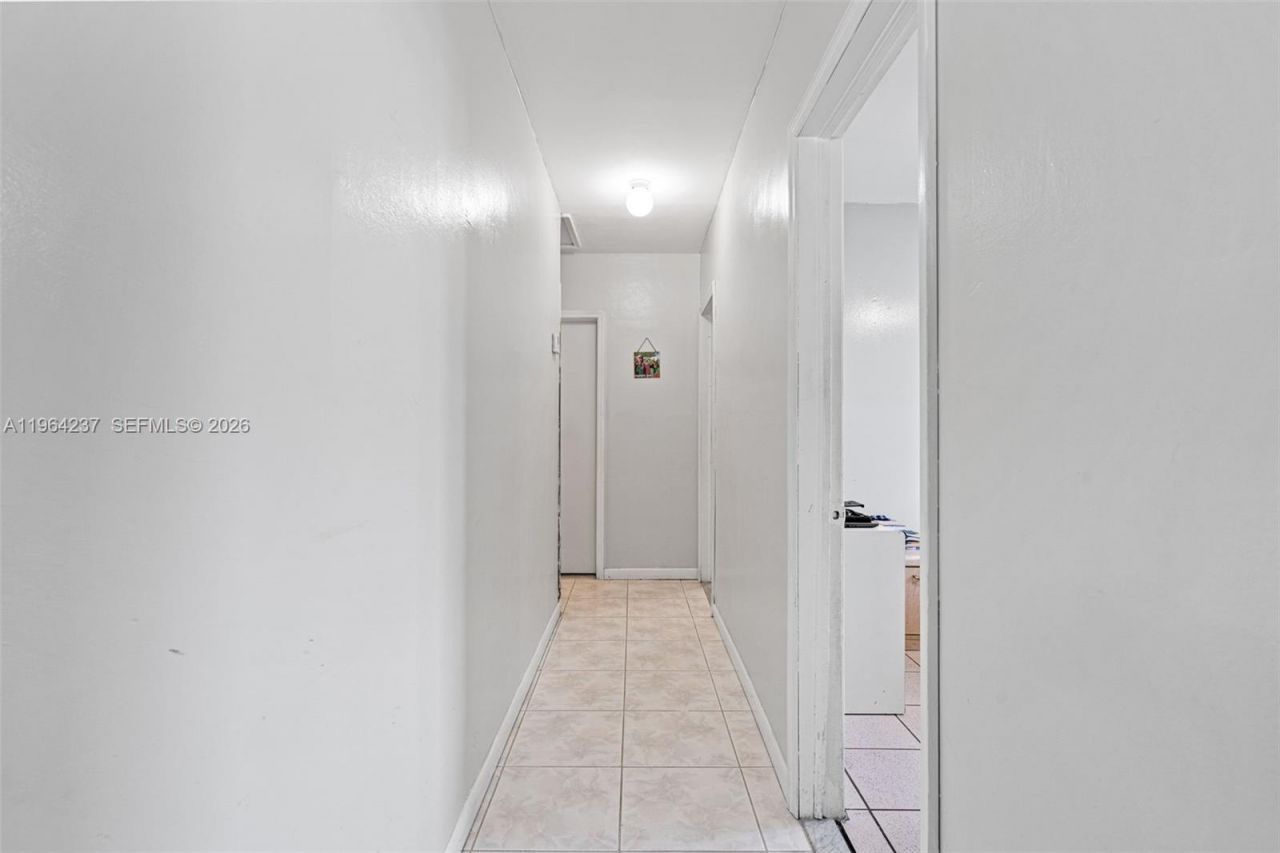 15401 NW 28th Ct, Miami Gardens, FL 33054 Photo