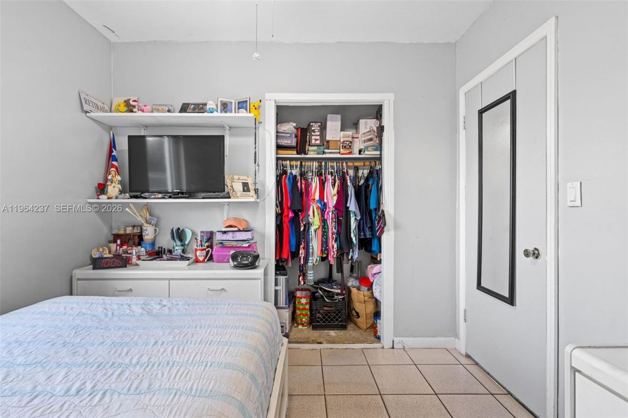 15401 NW 28th Ct, Miami Gardens, FL 33054 Photo