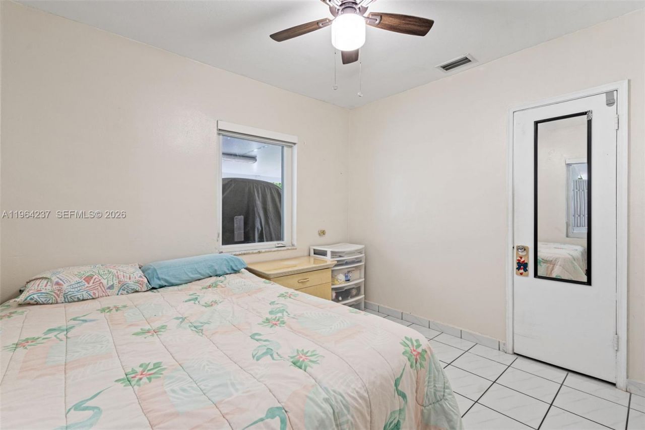 15401 NW 28th Ct, Miami Gardens, FL 33054 Photo