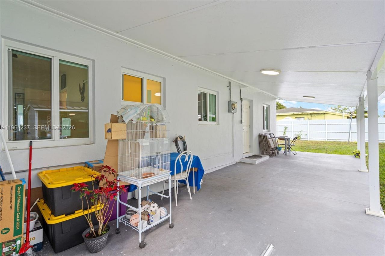 15401 NW 28th Ct, Miami Gardens, FL 33054 Photo