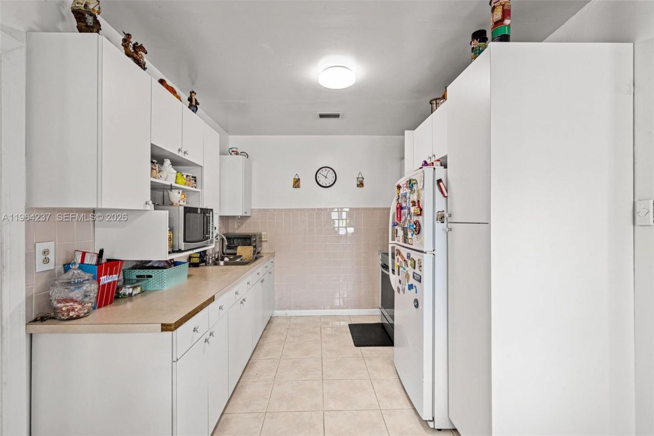 15401 NW 28th Ct, Miami Gardens, FL 33054 Photo