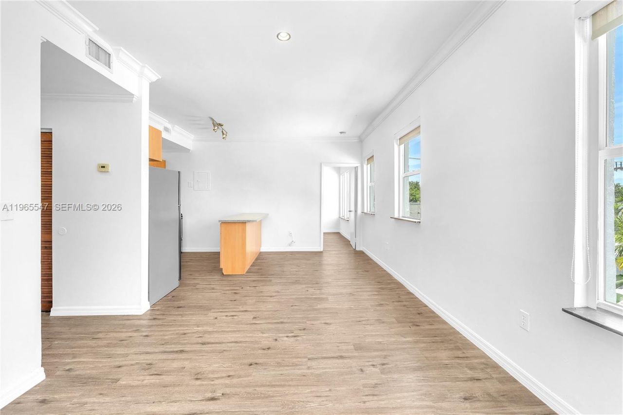 737 Jefferson Ave , Unit 305, Miami Beach, FL 33139 Photo