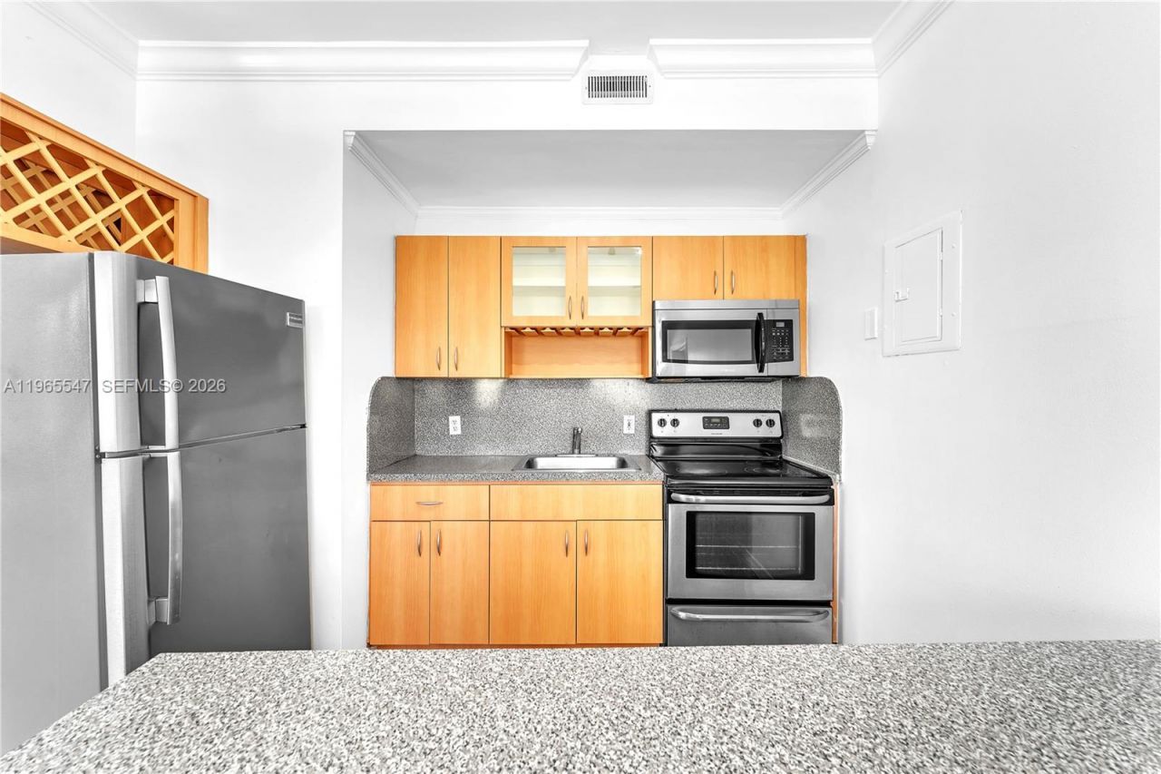 737 Jefferson Ave , Unit 305, Miami Beach, FL 33139 Photo