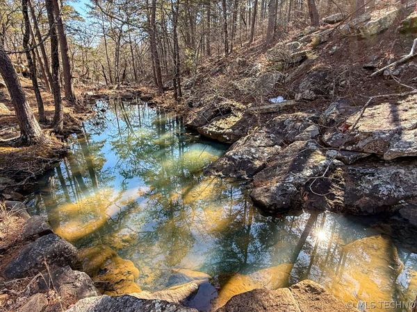 Burris Valley Road , Pittsburg, OK 74560