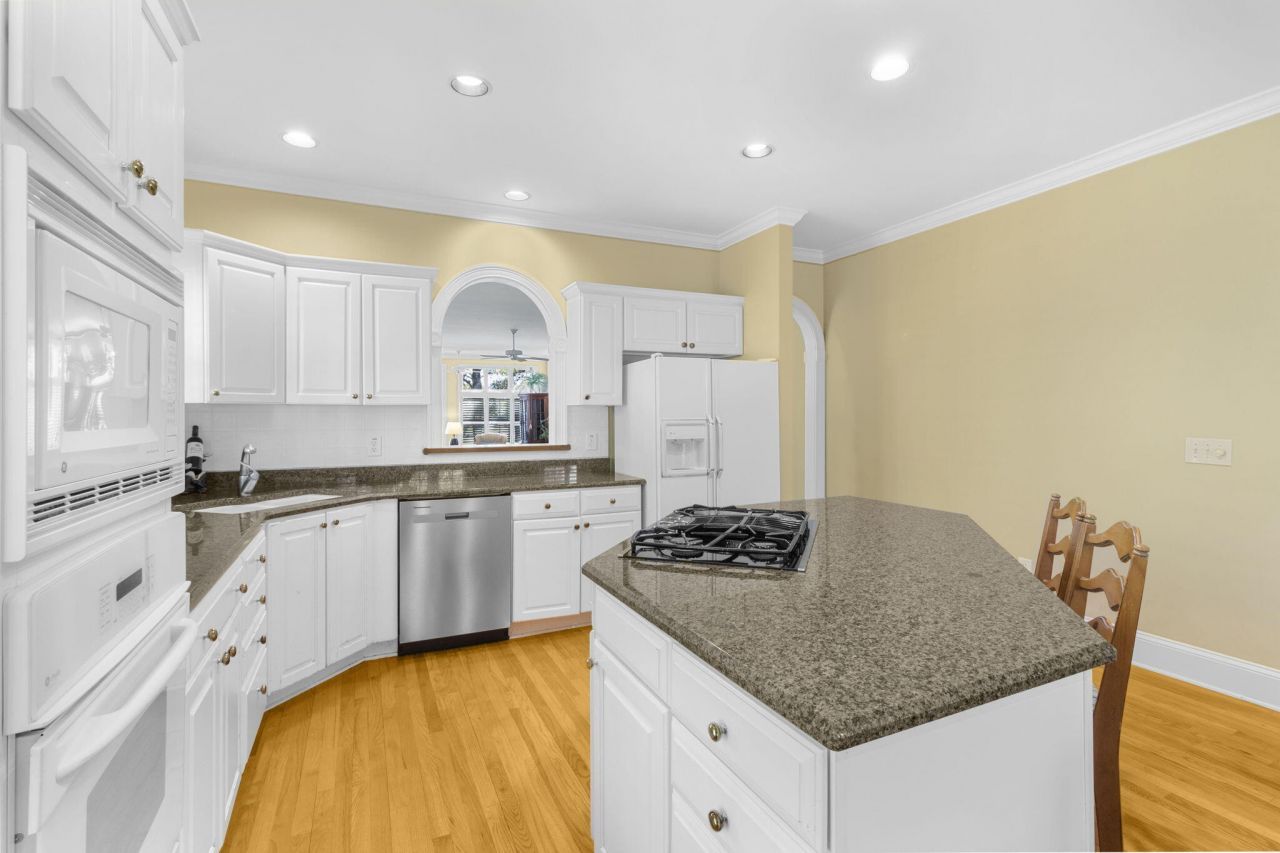 10 Commons Court Photo 24