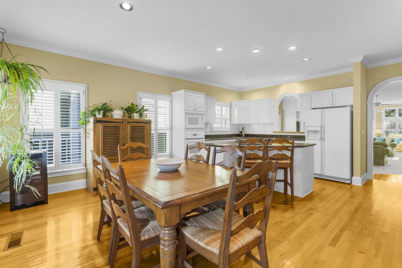 10 Commons Court Photo 28