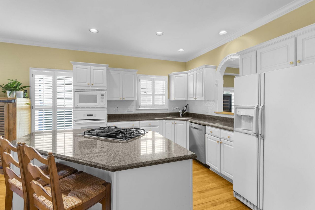 10 Commons Court Photo 30