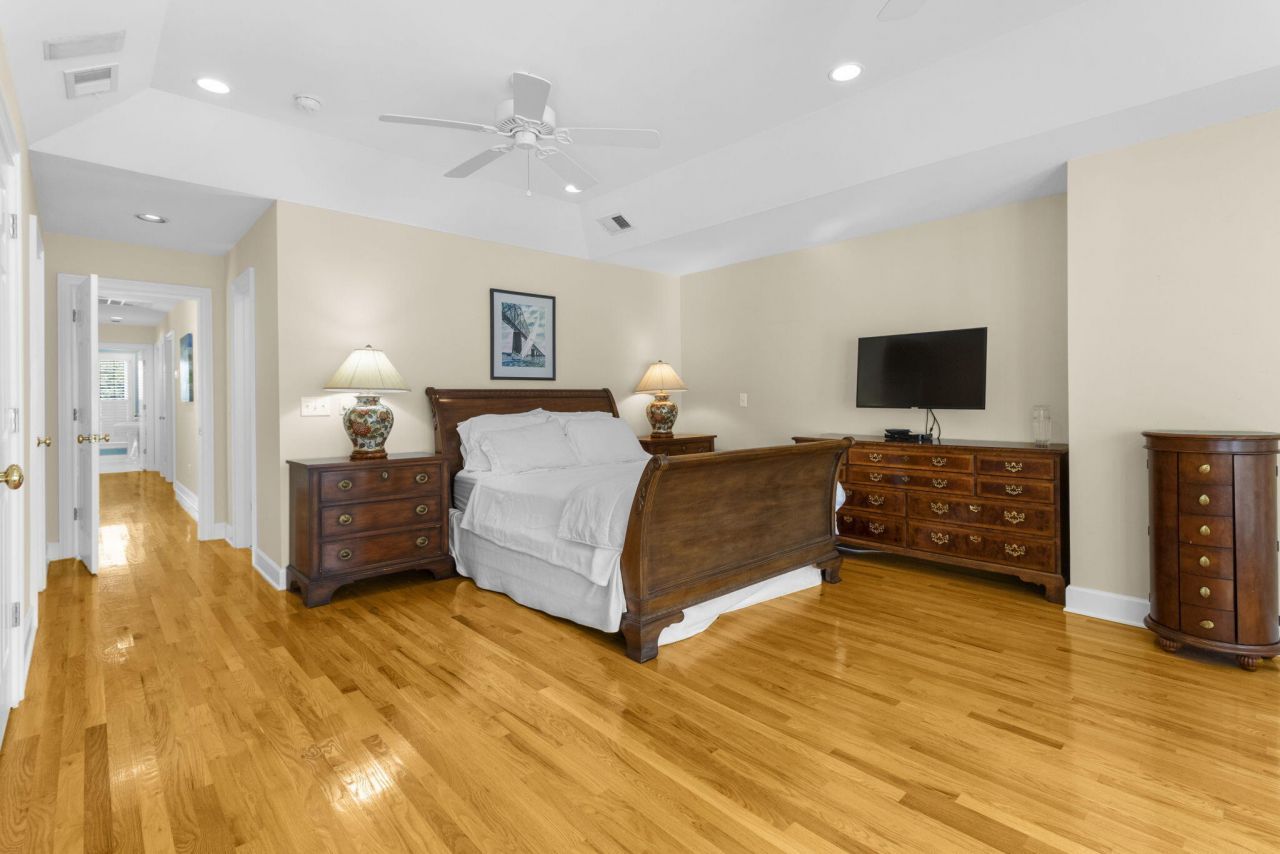 10 Commons Court Photo 33