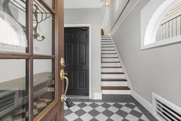 10 Commons Court photo 4