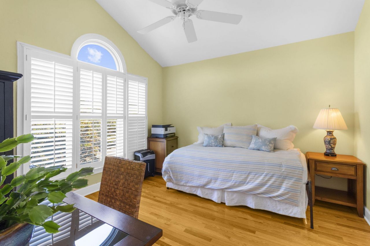 10 Commons Court Photo 42