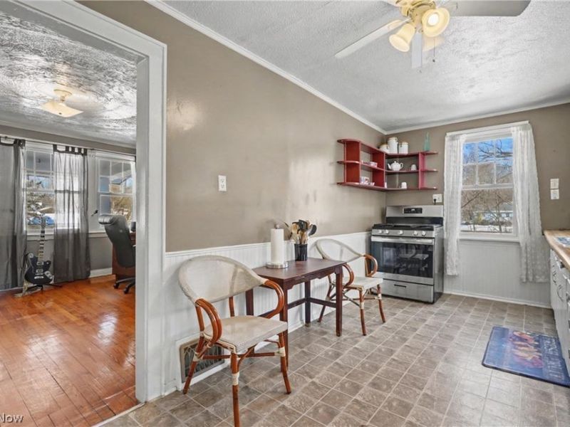 308 E Vista Avenue, Akron, OH 44319 Photo 11