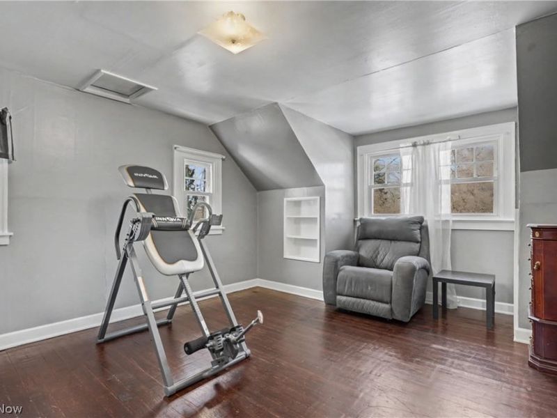 308 E Vista Avenue, Akron, OH 44319 Photo 16