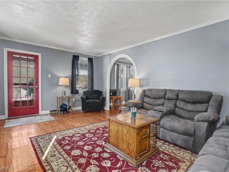 308 E Vista Avenue, Akron, OH 44319 Photo 4