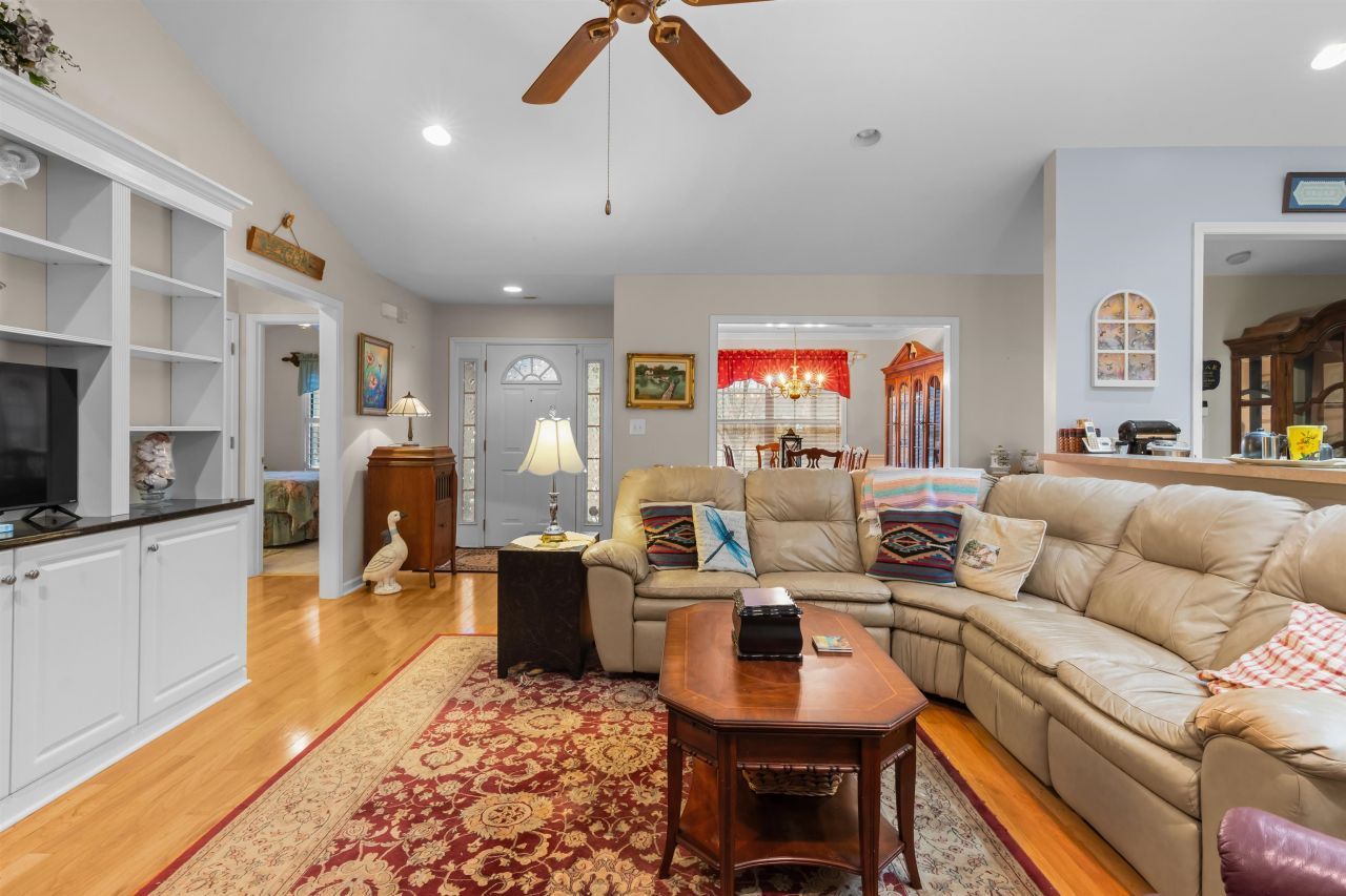 143 Myrtle Trace Dr. Photo 5