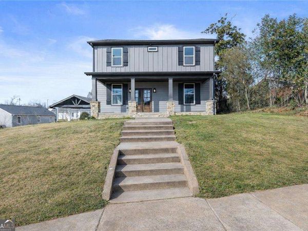 31 Pinson Street, Newnan, GA 30263