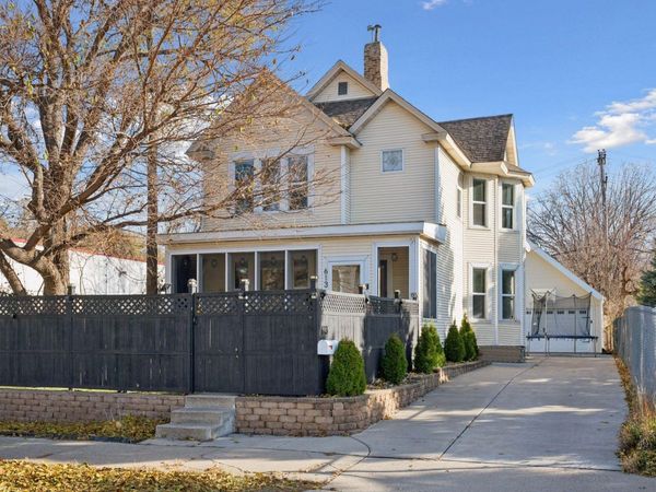 613 Harrison Street NE, Minneapolis, MN 55413