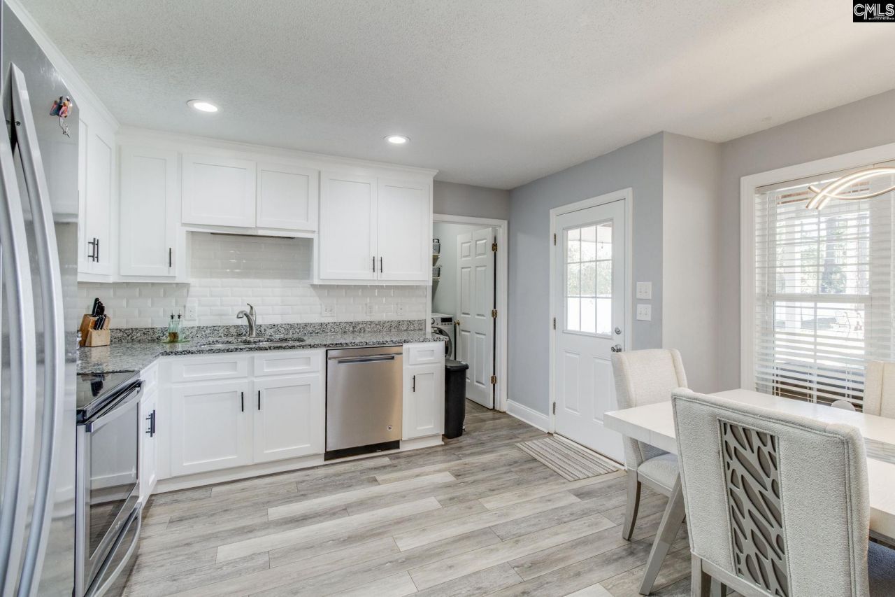 15 Freedom Lane Photo 13