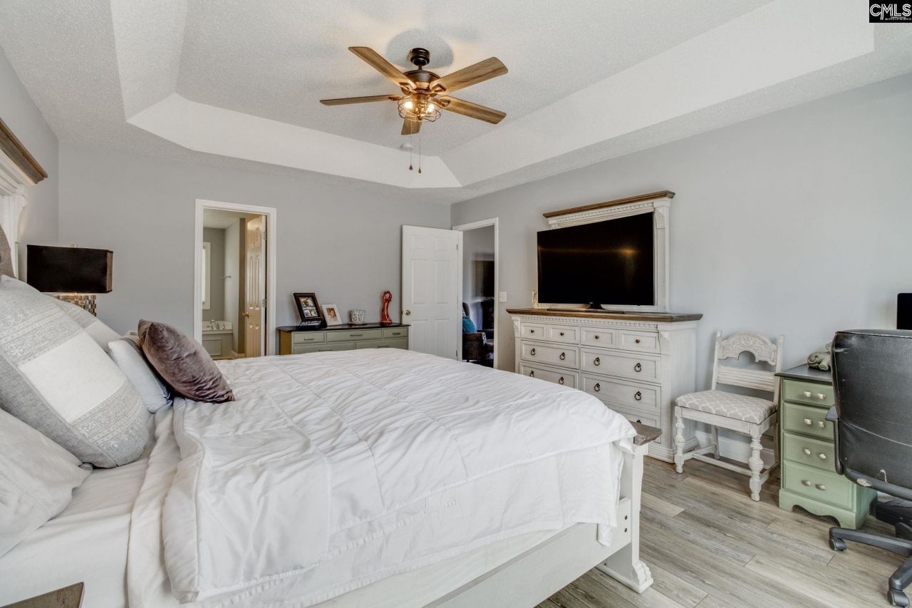 15 Freedom Lane Photo 16