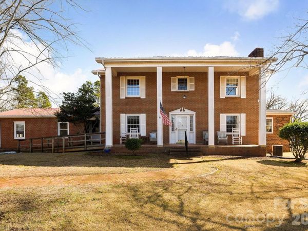 171 Lakey Road , Mocksville, NC 27028