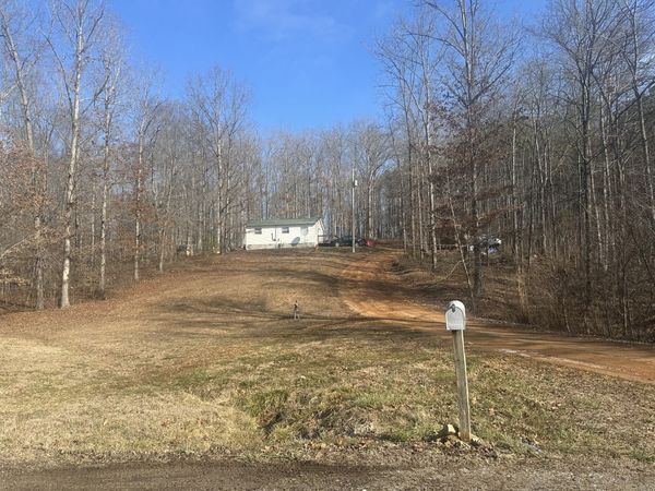 104 Clifton Rd, Lawrenceburg, TN 38464
