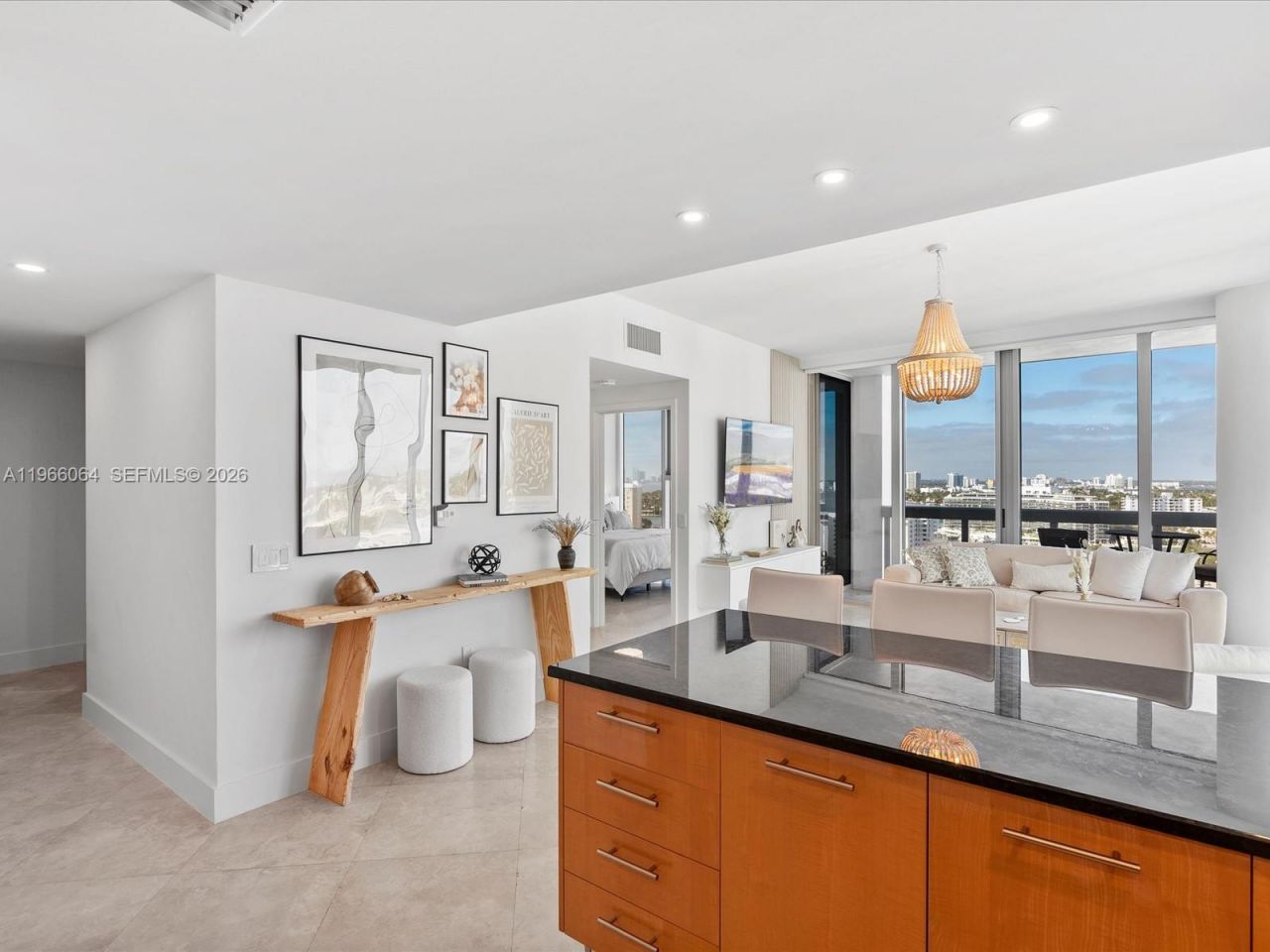 6899 Collins Ave, Unit 1704, Miami Beach, FL 33141 Photo